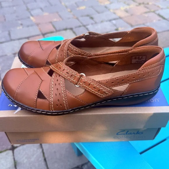 WOMENS CLARKS BROWN LEATHER MARY JANE ASHLAND SPIN Q COMFORT SHOES SIZE 8 NARROW - Picture 3 of 10
